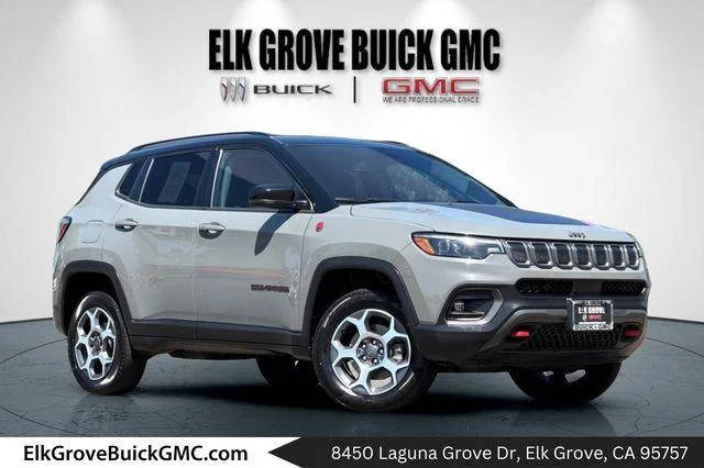 2022 Jeep Compass Trailhawk 4WD photo