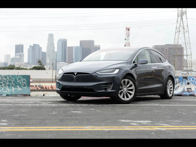 2018 Tesla Model X 75D AWD photo