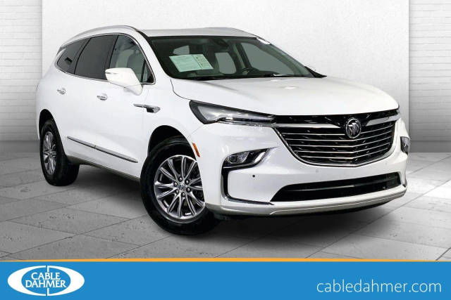 2023 Buick Enclave Essence AWD photo