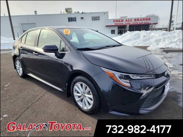 2023 Toyota Corolla LE FWD photo