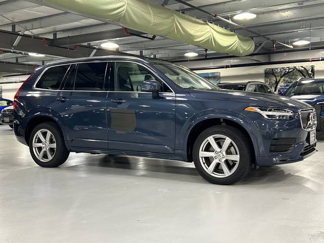2023 Volvo XC90 Core AWD photo