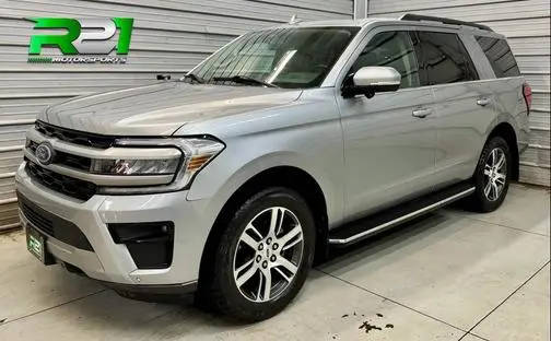 2023 Ford Expedition XLT 4WD photo