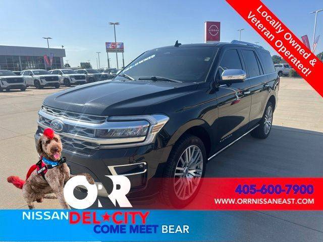 2023 Ford Expedition Platinum 4WD photo