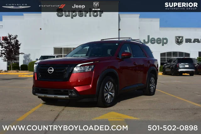 2023 Nissan Pathfinder SL 4WD photo