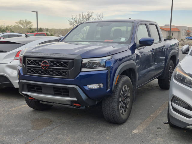 2023 Nissan Frontier PRO-4X 4WD photo