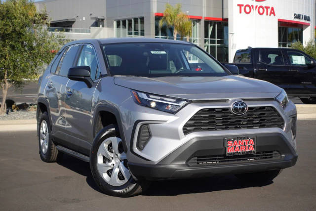 2023 Toyota RAV4 LE FWD photo