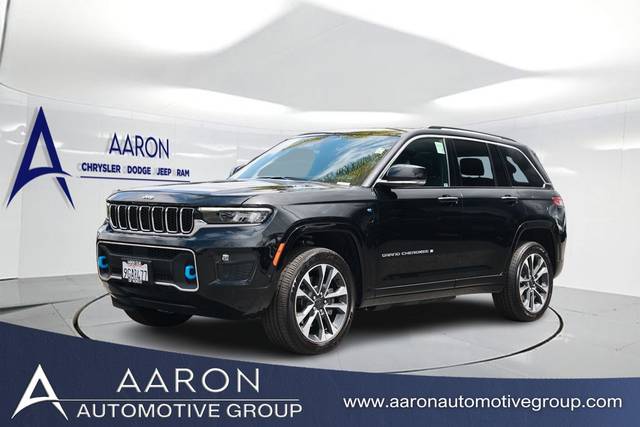 2022 Jeep Grand Cherokee Overland 4WD photo