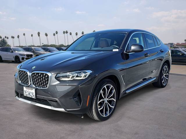 2023 BMW X4 xDrive30i AWD photo
