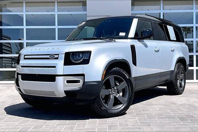 2023 Land Rover Defender 130 SE AWD photo