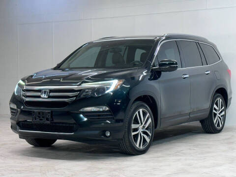 2016 Honda Pilot Touring FWD photo