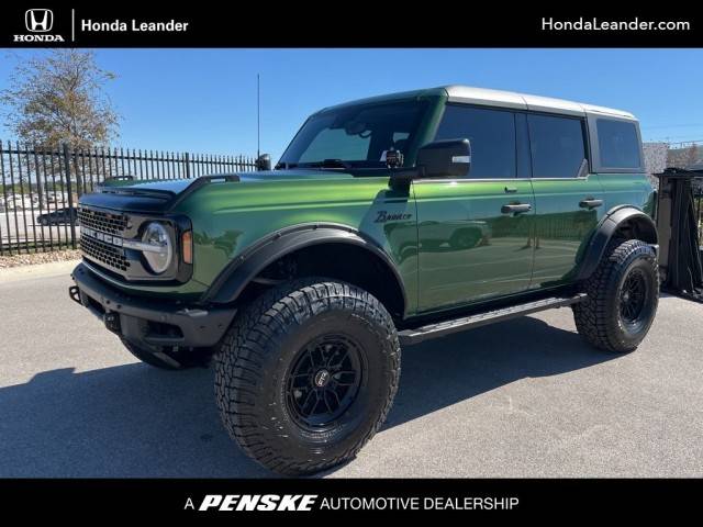 2023 Ford Bronco 4 Door Wildtrak 4WD photo