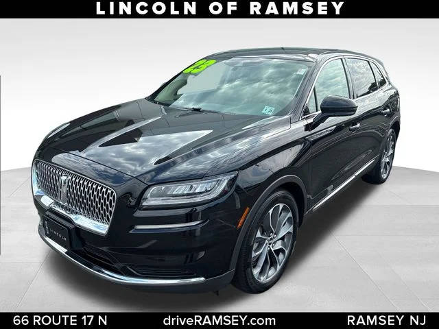 2022 Lincoln Nautilus Reserve AWD photo
