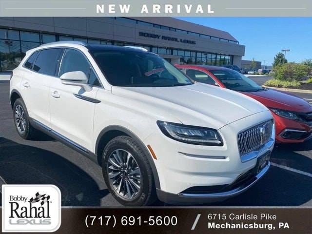 2022 Lincoln Nautilus Reserve AWD photo
