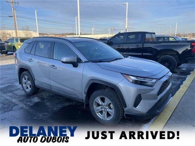 2023 Toyota RAV4 XLE AWD photo