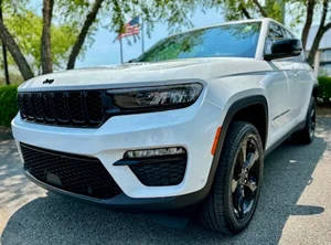 2023 Jeep Grand Cherokee Limited 4WD photo