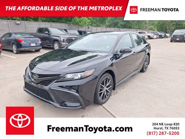2023 Toyota Camry SE FWD photo