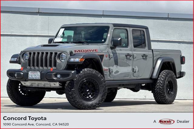 2023 Jeep Gladiator Mojave 4WD photo