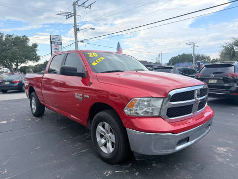 2020 Ram 1500 SLT 4WD photo