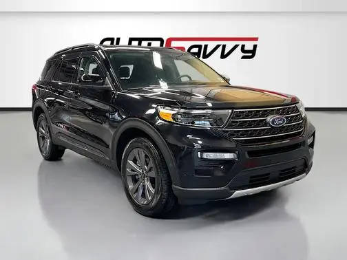 2023 Ford Explorer XLT 4WD photo