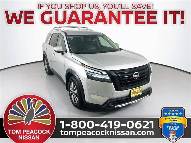 2023 Nissan Pathfinder SL 4WD photo