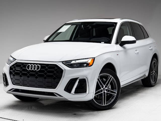 2023 Audi Q5 S line Premium AWD photo