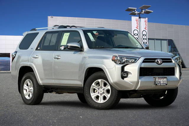 2023 Toyota 4Runner SR5 RWD photo