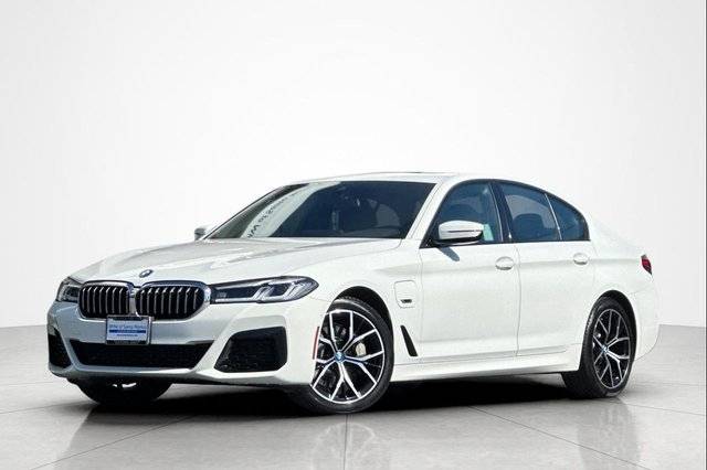2023 BMW 5 Series 530e RWD photo
