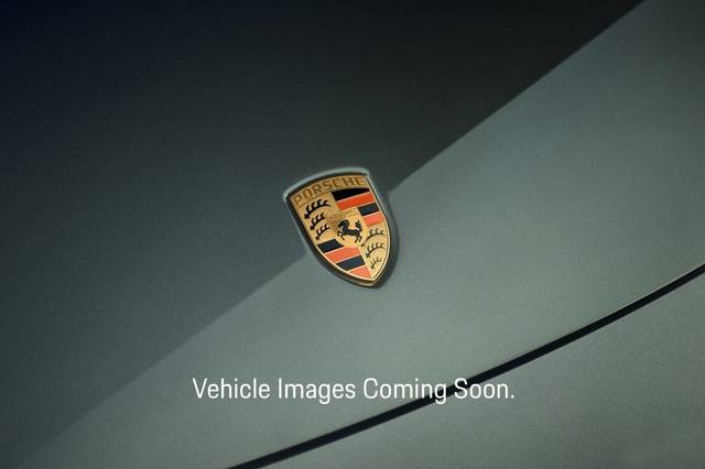 2023 Porsche Macan AWD photo