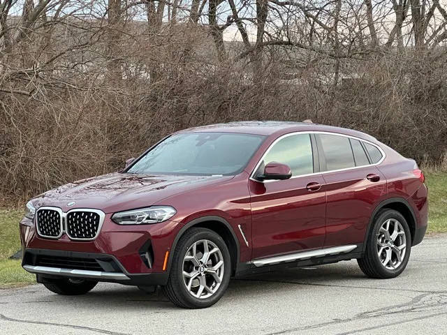 2023 BMW X4 xDrive30i AWD photo