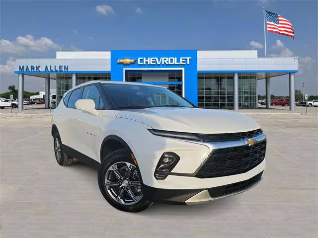 2023 Chevrolet Blazer LT FWD photo