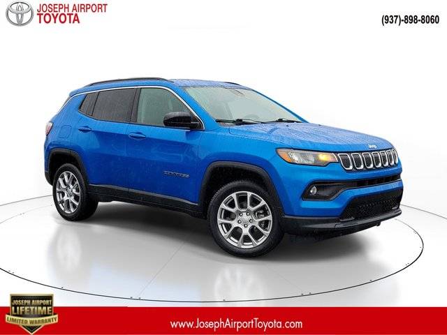 2022 Jeep Compass Latitude Lux 4WD photo