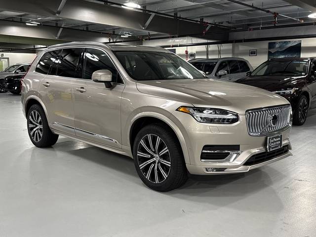2023 Volvo XC90 Plus AWD photo