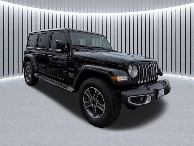 2023 Jeep Wrangler Unlimited Sahara 4WD photo