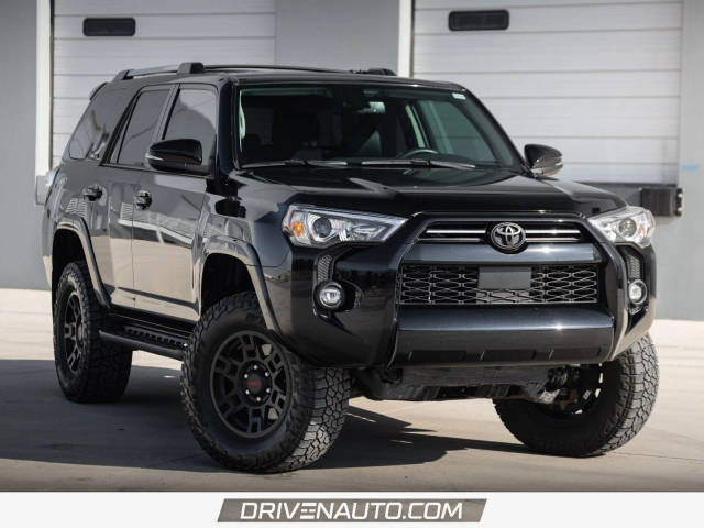 2023 Toyota 4Runner SR5 Premium 4WD photo