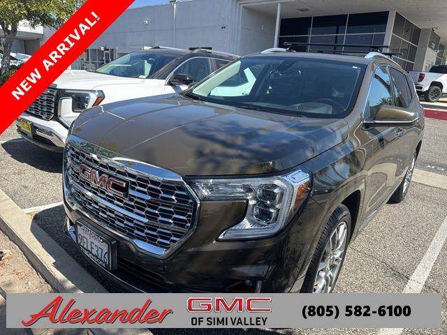 2023 GMC Terrain Denali AWD photo