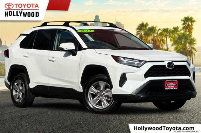 2023 Toyota RAV4 XLE AWD photo