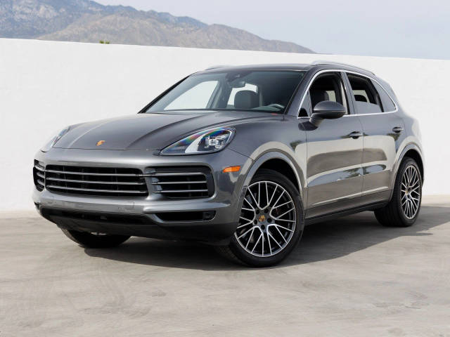 2023 Porsche Cayenne  AWD photo