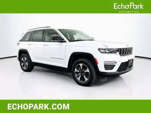 2022 Jeep Grand Cherokee 4WD photo