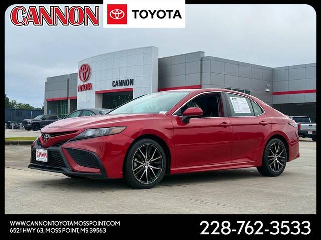 2021 Toyota Camry SE FWD photo