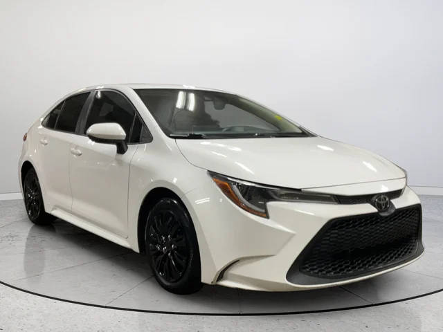 2021 Toyota Corolla LE FWD photo