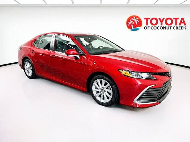2023 Toyota Camry LE FWD photo