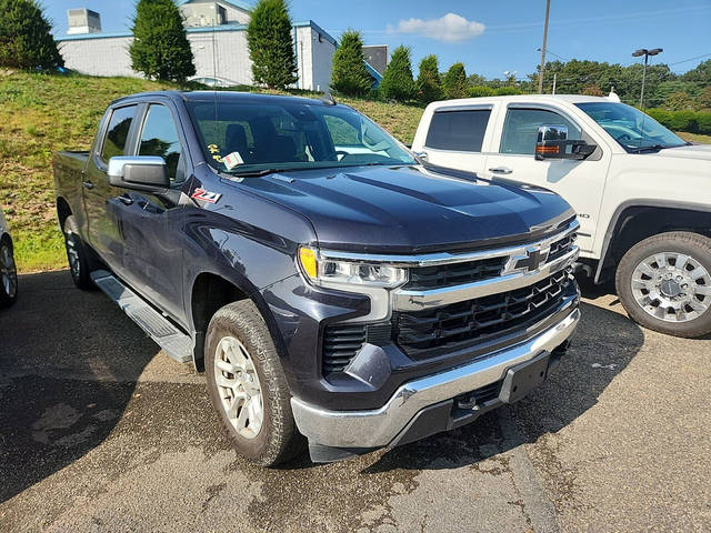 2022 Chevrolet Silverado 1500 LT 4WD photo