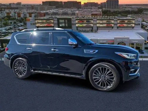 2023 Infiniti QX80 SENSORY 4WD photo