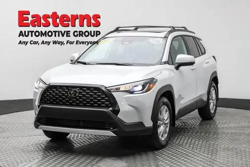 2023 Toyota Corolla Cross LE AWD photo
