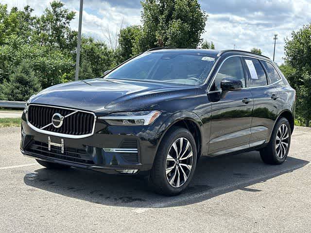 2023 Volvo XC60 Core AWD photo