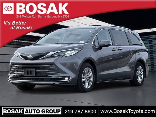 2023 Toyota Sienna Limited AWD photo