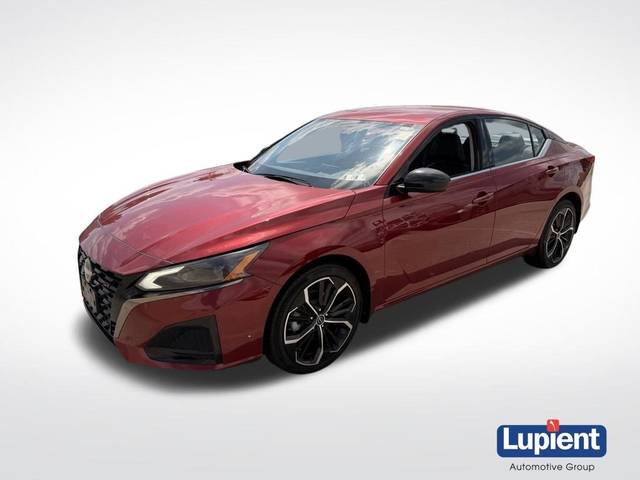 2023 Nissan Altima 2.0 SR FWD photo