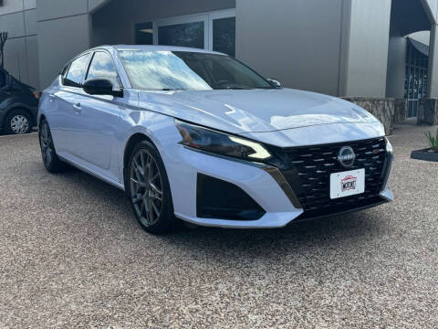 2023 Nissan Altima 2.0 SR FWD photo