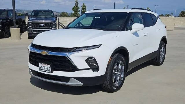 2023 Chevrolet Blazer LT FWD photo
