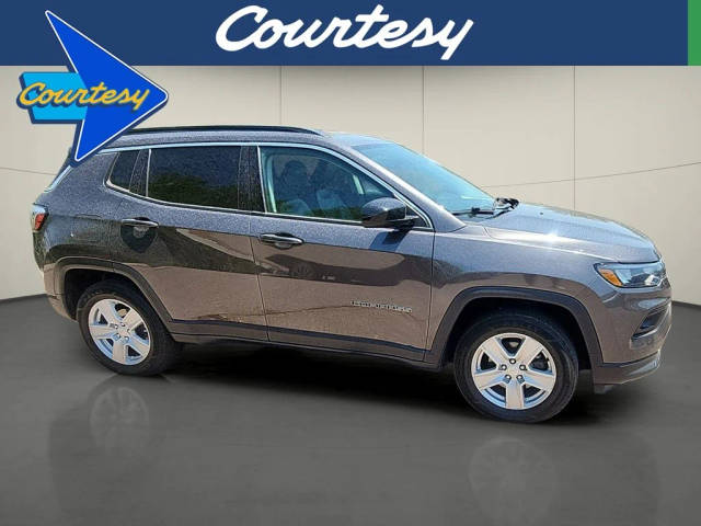 2022 Jeep Compass Latitude 4WD photo